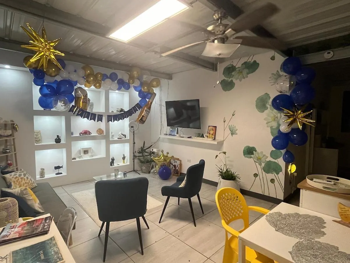 Apartment Under Sea Guest House Toa Alta